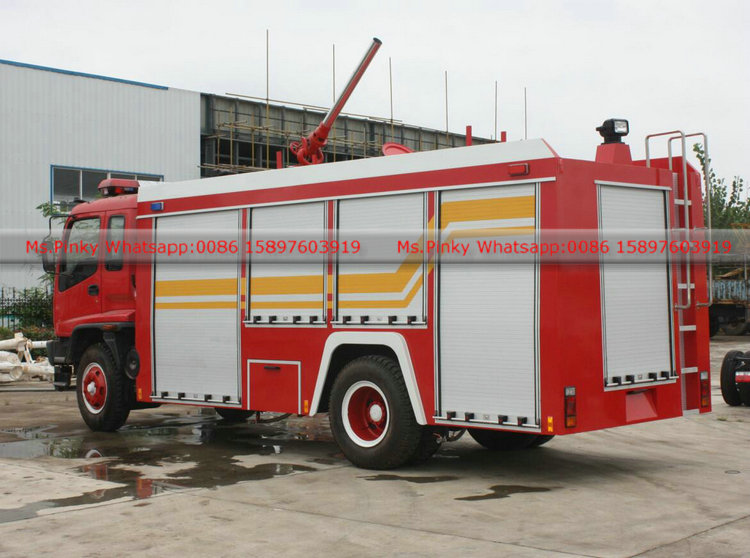 Proceso de operación del camión contra incendios de espuma ISUZU