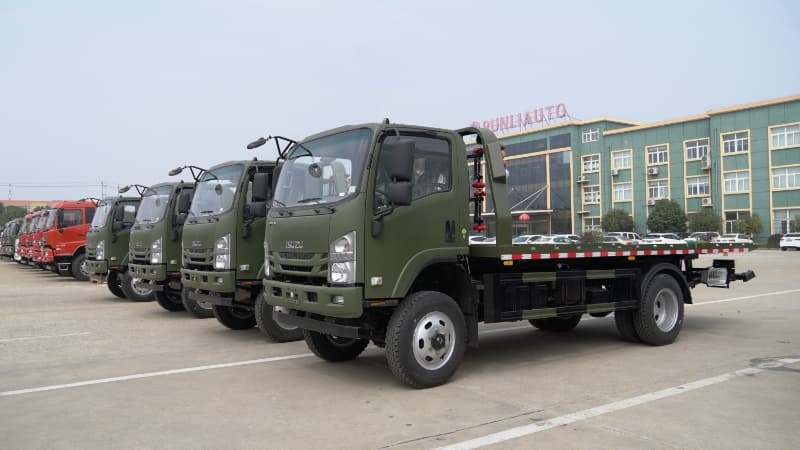 Exportación del camión de auxilio ISUZU con tracción total 4x4 4WD a Rusia